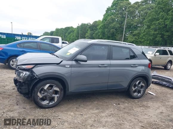 ✅ 2023 Hyundai Venue SEL • VIN: KMHRC8A3XPU232660 • Lot: 42135297. Listed on IAAI with 29,858 mi. Free auction sales archive from the USA and detailed vehicle history report at DreamBid. Image 15.