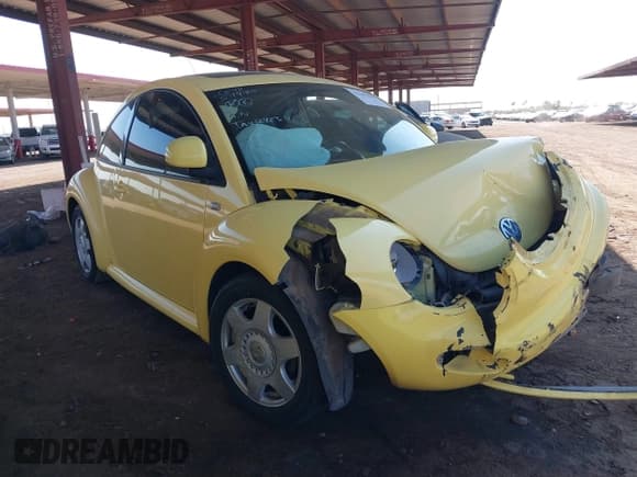 ✅ 1999 Volkswagen Beetle GLS • VIN: 3VWCA21C7XM472490 • Lot: 42347430. Listed on IAAI with 157,911 mi. Free auction sales archive from the USA and detailed vehicle history report at DreamBid. Image 1.