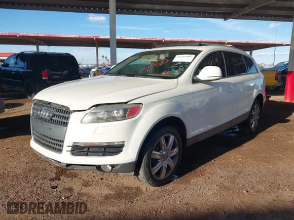 ✅ 2007 Audi Q7 Premium • VIN: WA1BY74L17D097897 • Лот: 43722000. Опубликован ранее на IAAI с пробегом 171 737 миль. Бесплатный доступ к архиву аукционных продаж из США и подробный отчёт об истории автомобиля на DreamBid. Изображение 2.