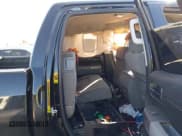 ✅ 2013 Toyota Tundra • VIN: 5TFRY5F11DX141198 • Lot: 41984854. Wystawiony na IAAI z przebiegiem 313 463 mil. Bezpłatny archiwum sprzedaży aukcyjnych z USA i szczegółowy raport historii pojazdu na DreamBid. Zdjęcie 8.