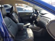 ✅ 2018 Nissan Rogue SV • VIN: 5N1AT2MT6JC797443 • Lot: 43400142. Listed on IAAI with 85,184 mi. Free auction sales archive from the USA and detailed vehicle history report at DreamBid. Image 5.