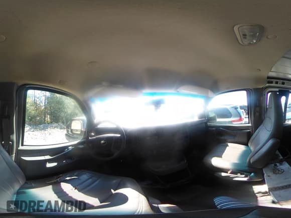 ✅ 2018 Chevrolet Express Cargo • VIN: 1GCWGBFG8J1196755 • Lot: 43483261. Listed on IAAI with 239,165 mi. Free auction sales archive from the USA and detailed vehicle history report at DreamBid. Image 18.