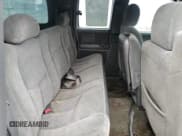 ✅ 2003 Chevrolet Silverado 2500HD LS • VIN: 1GCHC29123E274857 • Лот: 53446795. Опубликован ранее на Copart с пробегом 198 736 миль. Бесплатный доступ к архиву аукционных продаж из США и подробный отчёт об истории автомобиля на DreamBid. Изображение 10.