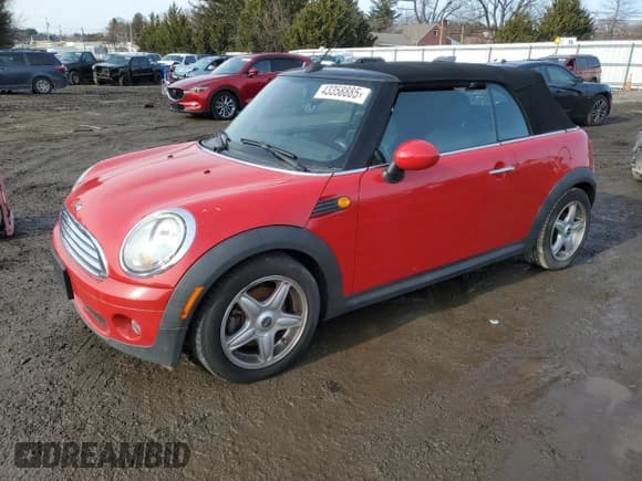 ✅ 2009 MINI Convertible • VIN: WMWMR33589TJ94303 • Lot: 43358885. Listed on Copart with 44,688 mi. Free auction sales archive from the USA and detailed vehicle history report at DreamBid. Image 1.