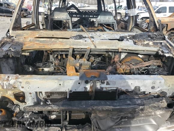 ✅ 1996 Ford Econoline Wagon Super Custom • VIN: 1FBJS31H5THA13695 • Лот: 42136035. Опубликован ранее на Copart с пробегом Не указан. Бесплатный доступ к архиву аукционных продаж из США и подробный отчёт об истории автомобиля на DreamBid. Изображение 12.