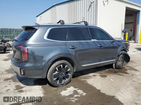 ✅ 2024 Kia Telluride SX • VIN: 5XYP54GCXRG442668 • Lot: 69124815. Listed on Copart with 23,691 mi. Free auction sales archive from the USA and detailed vehicle history report at DreamBid. Image 3.