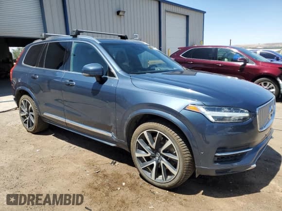 ✅ 2018 Volvo XC90 Inscription • VIN: YV4BR0PL6J1355732 • Lot: 61639905. Wystawiony na Copart z przebiegiem 152 341 mil. Bezpłatny archiwum sprzedaży aukcyjnych z USA i szczegółowy raport historii pojazdu na DreamBid. Zdjęcie 4.