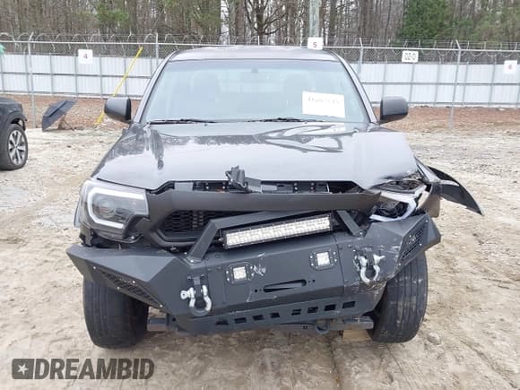 ✅ 2013 Toyota Tacoma PreRunner • VIN: 5TFJU4GN0DX041470 • Lot: 41207148. Wystawiony na IAAI z przebiegiem 165 562 mil. Bezpłatny archiwum sprzedaży aukcyjnych z USA i szczegółowy raport historii pojazdu na DreamBid. Zdjęcie 12.