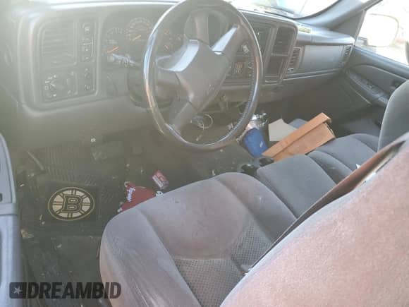 2006 Chevrolet Silverado 1500 LT1 с VIN 1GCEK19BX6Z232992, выставлен на аукционе Copart как лот 90894705 с пробегом 215 655 миль миль и Списание • Salvage title. История ставок и продаж доступна на DreamBid. Изображение 8.