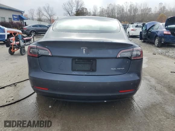✅ 2022 Tesla Model 3 Long Range • VIN: 5YJ3E1EB5NF190451 • Лот: 92017725. Опубликован ранее на Copart с пробегом 90 580 миль. Бесплатный доступ к архиву аукционных продаж из США и подробный отчёт об истории автомобиля на DreamBid. Изображение 6.