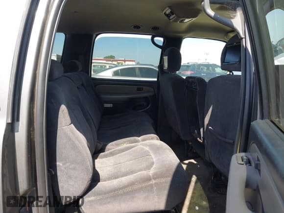 ✅ 2002 Chevrolet Suburban LT • VIN: 1GNEC16T32J304464 • Лот: 42403705. Опубликован ранее на IAAI с пробегом 202 674 миль. Бесплатный доступ к архиву аукционных продаж из США и подробный отчёт об истории автомобиля на DreamBid. Изображение 8.