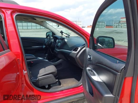 2017 Dodge Journey SE с VIN 3C4PDCAB7HT558902, выставлен на аукционе IAAI как лот 43153411 с пробегом 170 526 миль миль и . История ставок и продаж доступна на DreamBid. Изображение 5.