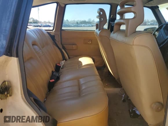 ✅ 1989 Volvo 240 DL • VIN: YV1AX8859K1842776 • Lot: 46861405. Listed on Copart with 179,346 mi. Free auction sales archive from the USA and detailed vehicle history report at DreamBid. Image 11.