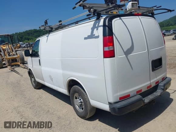 ✅ 2016 Chevrolet Express Cargo • VIN: 1GCWGAFF1G1297856 • Lot: 42540588. Listed on IAAI with 170,515 mi. Free auction sales archive from the USA and detailed vehicle history report at DreamBid. Image 3.