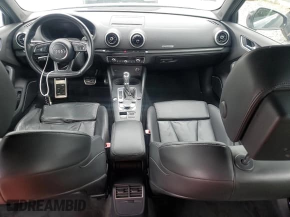 ✅ 2018 Audi A3 e-tron Sportback Premium Plus • VIN: WAUTPBFF6JA058204 • Лот: 64603995. Опубликован ранее на Copart с пробегом 149 300 миль. Бесплатный доступ к архиву аукционных продаж из США и подробный отчёт об истории автомобиля на DreamBid. Изображение 8.