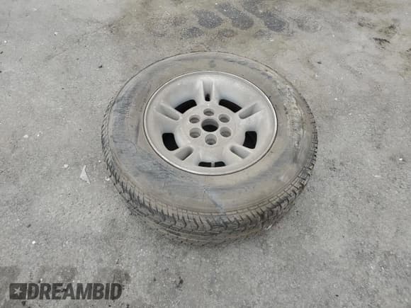 ✅ 2000 Dodge Dakota • VIN: 1B7GL22X5YS632911 • Lot: 55257115. Wystawiony na Copart z przebiegiem 156 561 mil. Bezpłatny archiwum sprzedaży aukcyjnych z USA i szczegółowy raport historii pojazdu na DreamBid. Zdjęcie 12.