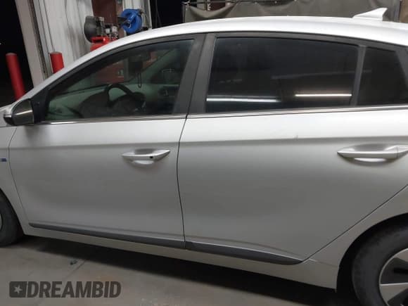 ✅ 2018 Hyundai Ioniq SEL • VIN: KMHC75LC2JU071766 • Lot: 42334469. Listed on IAAI with 78,987 mi. Free auction sales archive from the USA and detailed vehicle history report at DreamBid. Image 14.