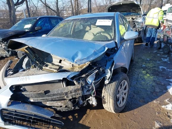 ✅ 2012 Hyundai Accent GLS • VIN: KMHCT4AE0CU230975 • Lot: 42913835. Wystawiony na IAAI z przebiegiem 114 118 mil. Bezpłatny archiwum sprzedaży aukcyjnych z USA i szczegółowy raport historii pojazdu na DreamBid. Zdjęcie 2.