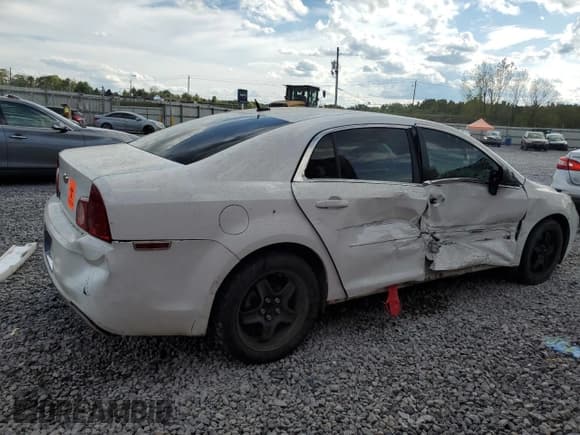 ✅ 2010 Chevrolet Malibu 1LS • VIN: 1G1ZB5EB8A4139370 • Лот: 81321135. Опубликован ранее на Copart с пробегом 244 336 миль. Бесплатный доступ к архиву аукционных продаж из США и подробный отчёт об истории автомобиля на DreamBid. Изображение 3.