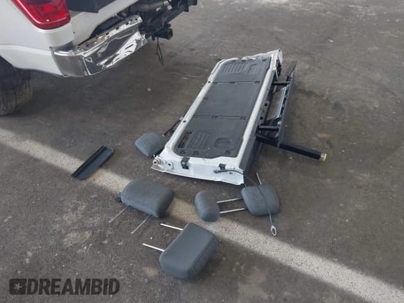 ✅ 2022 Ford F-150 XL • VIN: 1FTFW1E87NFB85116 • Lot: 42579603. Listed on IAAI with 21,015 mi. Free auction sales archive from the USA and detailed vehicle history report at DreamBid. Image 12.