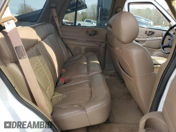 2001 Chevrolet Blazer LT z VIN 1GNDT13W112216905, wystawiony jako Copart lot #84221754 z przebiegiem 164 999 mil mil oraz Szkoda całkowita • Salvage title. Historia ofert i sprzedaży dostępna na DreamBid. Obrazek 11.