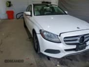 ✅ 2016 Mercedes-Benz C 300 • VIN: 55SWF4KB5GU165731 • Lot: 85701475. Wystawiony na Copart z przebiegiem 216 465 mil. Bezpłatny archiwum sprzedaży aukcyjnych z USA i szczegółowy raport historii pojazdu na DreamBid. Zdjęcie 13.