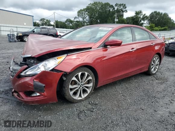 ✅ 2013 Hyundai Sonata SE • VIN: 5NPEC4AB5DH753777 • Lot: 64841694. Listed on Copart with 88,344 mi. Free auction sales archive from the USA and detailed vehicle history report at DreamBid. Image 1.