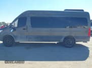 ✅ 2019 Freightliner Sprinter • VIN: WCDPF1CD1KT002037 • Лот: 43459956. Опубликован ранее на IAAI с пробегом 132 330 миль. Бесплатный доступ к архиву аукционных продаж из США и подробный отчёт об истории автомобиля на DreamBid. Изображение 14.