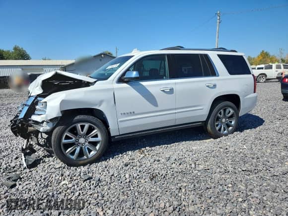 2020 Chevrolet Tahoe Premier z VIN 1GNSKCKJ1LR182423, wystawiony jako Copart lot #81146275 z przebiegiem 188 840 mil mil oraz Szkoda całkowita • Salvage title. Historia ofert i sprzedaży dostępna na DreamBid. Obrazek 1.
