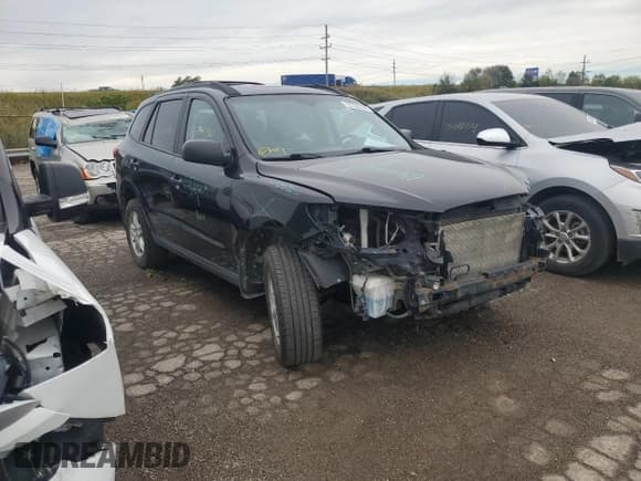 ✅ 2010 Hyundai Santa Fe GLS • VIN: 5NMSG3AB7AH399738 • Lot: 72735734. Listed on Copart with 143,531 mi. Free auction sales archive from the USA and detailed vehicle history report at DreamBid. Image 4.
