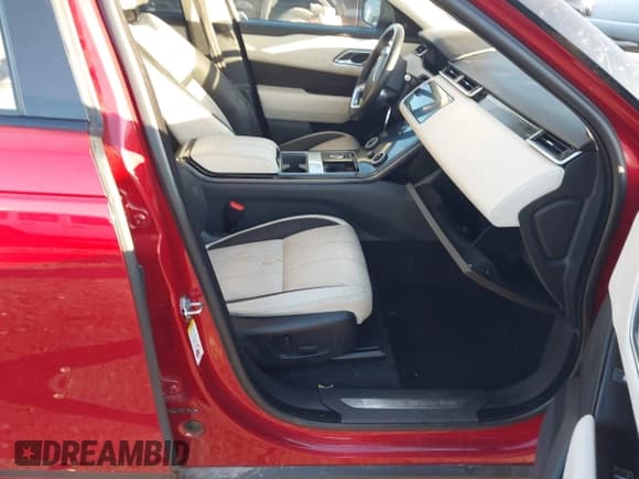 ✅ 2018 Land Rover Range Rover Velar S • VIN: SALYB2RX6JA737877 • Lot: 43516095. Listed on IAAI with 94,369 mi. Free auction sales archive from the USA and detailed vehicle history report at DreamBid. Image 5.