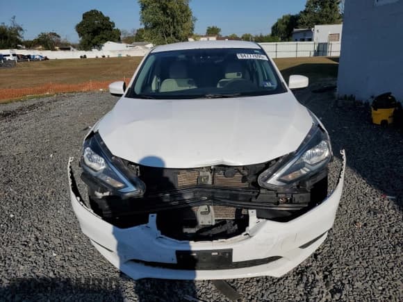 ✅ 2017 Nissan Sentra S • VIN: 3N1AB7AP3HY365117 • Lot: 84777695. Wystawiony na Copart z przebiegiem 73 192 mil. Bezpłatny archiwum sprzedaży aukcyjnych z USA i szczegółowy raport historii pojazdu na DreamBid. Zdjęcie 5.