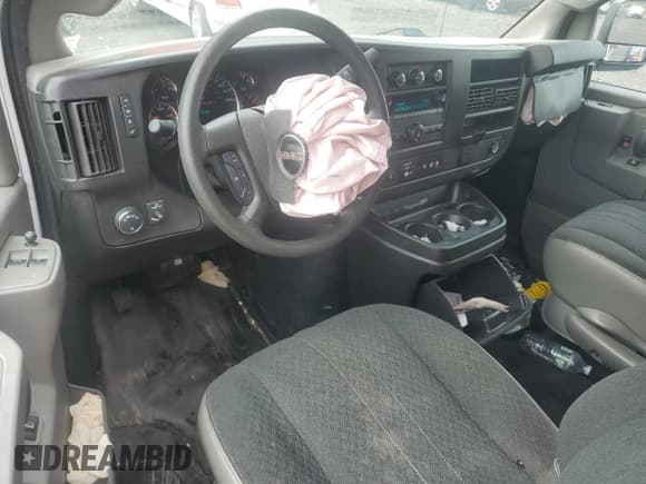 ✅ 2021 GMC Savana Cargo • VIN: 1GTW7AFP8M1225024 • Lot: 81831675. Listed on Copart with 74,145 mi. Free auction sales archive from the USA and detailed vehicle history report at DreamBid. Image 8.