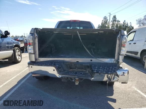 ✅ 2007 Toyota Tundra SR5 • VIN: 5TFSV54177X001335 • Lot: 45948865. Listed on Copart with 327,907 mi. Free auction sales archive from the USA and detailed vehicle history report at DreamBid. Image 6.