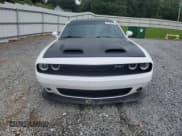 ✅ 2016 Dodge Challenger R/T Scat Pack • VIN: 2C3CDZFJ0GH317194 • Lot: 67985695. Wystawiony na Copart z przebiegiem 73 373 mil. Bezpłatny archiwum sprzedaży aukcyjnych z USA i szczegółowy raport historii pojazdu na DreamBid. Zdjęcie 5.