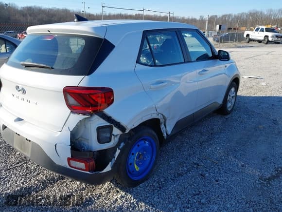 ✅ 2021 Hyundai Venue SE • VIN: KMHRB8A34MU072256 • Lot: 41223334. Listed on IAAI with 66,498 mi. Free auction sales archive from the USA and detailed vehicle history report at DreamBid. Image 4.