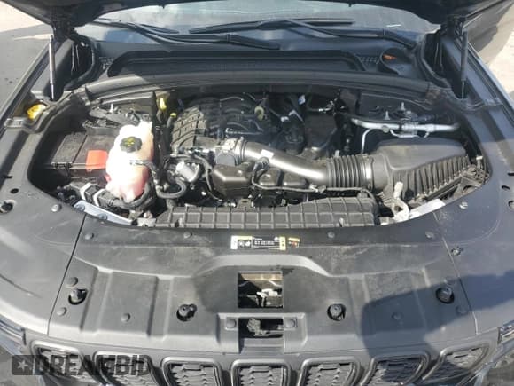 ✅ 2024 Jeep Grand Cherokee Laredo • VIN: 1C4RJHAG4RC259732 • Lot: 70576165. Listed on Copart with 9,695 mi. Free auction sales archive from the USA and detailed vehicle history report at DreamBid. Image 12.