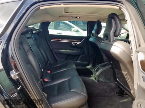 ✅ 2018 Volvo S90 Momentum • VIN: LVY982AK9JP020289 • Lot: 90093675. Listed on Copart with 168,324 mi. Free auction sales archive from the USA and detailed vehicle history report at DreamBid. Image 10.