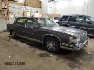 ✅ 1988 Cadillac Fleetwood • VIN: 1G6CB5152J4260475 • Лот: 81801344. Опубликован ранее на Copart с пробегом 132 804 миль. Бесплатный доступ к архиву аукционных продаж из США и подробный отчёт об истории автомобиля на DreamBid. Изображение 4.