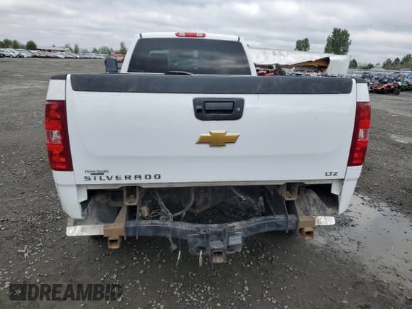 ✅ 2013 Chevrolet Silverado 2500HD LTZ • VIN: 1GC2KYC83DZ288696 • Lot: 72953984. Wystawiony na Copart z przebiegiem 199 870 mil. Bezpłatny archiwum sprzedaży aukcyjnych z USA i szczegółowy raport historii pojazdu na DreamBid. Zdjęcie 6.
