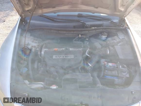 ✅ 2009 Honda Accord LX-P • VIN: 1HGCP26439A201754 • Lot: 43612575. Listed on IAAI with 286,310 mi. Free auction sales archive from the USA and detailed vehicle history report at DreamBid. Image 10.