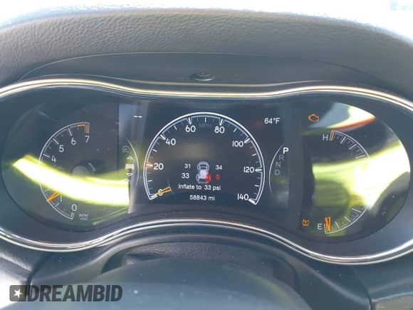 2018 Jeep Grand Cherokee Sterling z VIN 1C4RJFBGXJC267146, wystawiony jako IAAI lot #43411533 z przebiegiem 58 843 mil mil oraz . Historia ofert i sprzedaży dostępna na DreamBid. Obrazek 7.