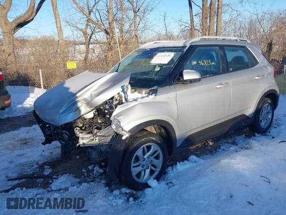 ✅ 2020 Hyundai Venue Denim • VIN: KMHRC8A36LU045880 • Lot: 41355520. Listed on IAAI with 46,828 mi. Free auction sales archive from the USA and detailed vehicle history report at DreamBid. Image 6.