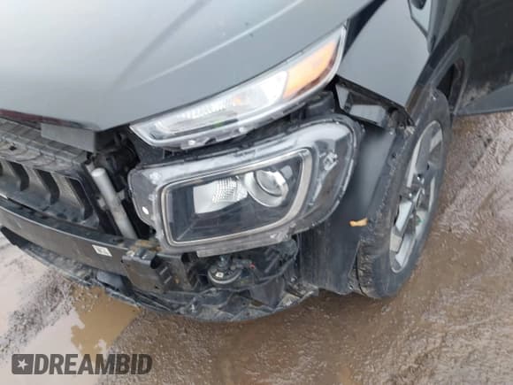 ✅ 2023 Hyundai Venue SEL • VIN: KMHRC8A39PU230690 • Lot: 41695966. Listed on IAAI with 33,837 mi. Free auction sales archive from the USA and detailed vehicle history report at DreamBid. Image 16.