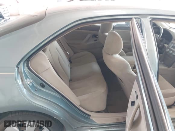 ✅ 2009 Toyota Camry XLE • VIN: 4T1BE46K29U865483 • Lot: 43584367. Listed on IAAI with 201,470 mi. Free auction sales archive from the USA and detailed vehicle history report at DreamBid. Image 8.