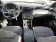 2024 Hyundai Santa Cruz SEL с VIN 5NTJBDAE6RH093883, выставлен на аукционе Copart как лот 80149064 с пробегом 13 408 миль миль и Списание • Salvage title. История ставок и продаж доступна на DreamBid. Изображение 8.