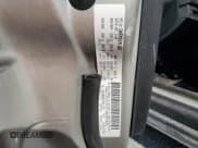 ✅ 2008 Jeep Commander Limited • VIN: 1J8HG582X8C212943 • Lot: 71317415. Wystawiony na Copart z przebiegiem 190 024 mil. Bezpłatny archiwum sprzedaży aukcyjnych z USA i szczegółowy raport historii pojazdu na DreamBid. Zdjęcie 14.