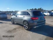 ✅ 2019 Mercedes-Benz GLC 300 • VIN: WDC0G4KB7KF569309 • Lot: 43786735. Wystawiony na IAAI z przebiegiem 175 695 mil. Bezpłatny archiwum sprzedaży aukcyjnych z USA i szczegółowy raport historii pojazdu na DreamBid. Zdjęcie 3.