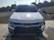 ✅ 2021 Chevrolet Colorado 2WD LT • VIN: 1GCGSCEN1M1210718 • Lot: 68959315. Wystawiony na Copart z przebiegiem 75 266 mil. Bezpłatny archiwum sprzedaży aukcyjnych z USA i szczegółowy raport historii pojazdu na DreamBid. Zdjęcie 5.