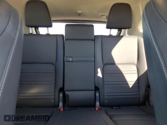 ✅ 2016 Lexus NX 200t • VIN: JTJYARBZ4G2036270 • Lot: 86549605. Wystawiony na Copart z przebiegiem 67 201 mil. Bezpłatny archiwum sprzedaży aukcyjnych z USA i szczegółowy raport historii pojazdu na DreamBid. Zdjęcie 10.